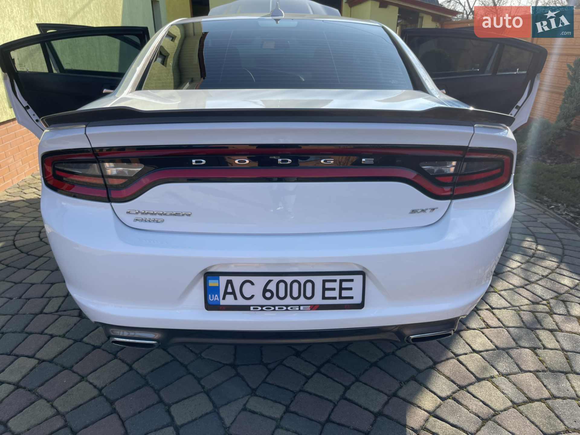 2016 Dodge Charger - мініатюра 23