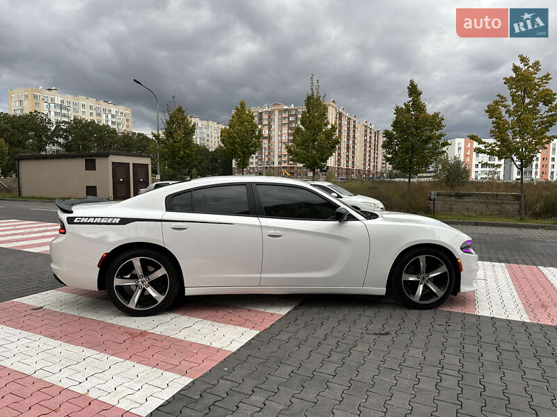 Седан Dodge Charger 2015 в Киеве