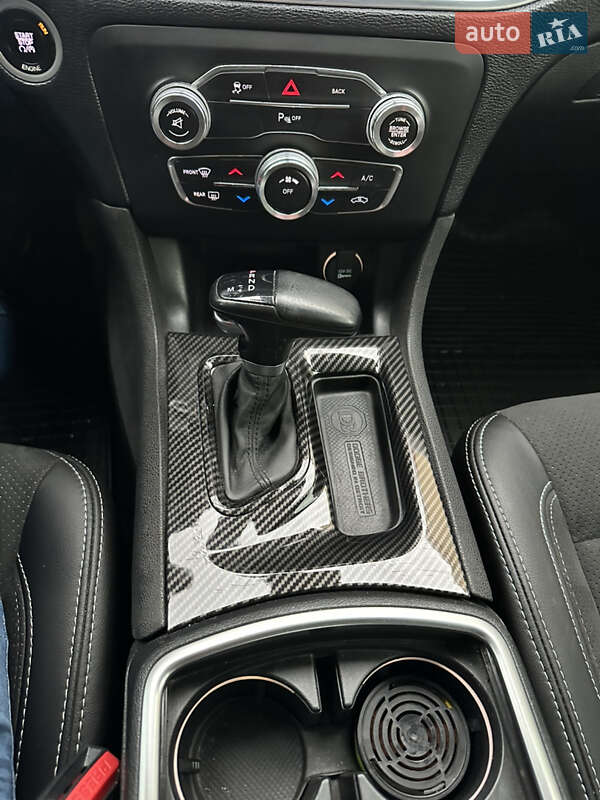 Седан Dodge Charger 2015 в Киеве