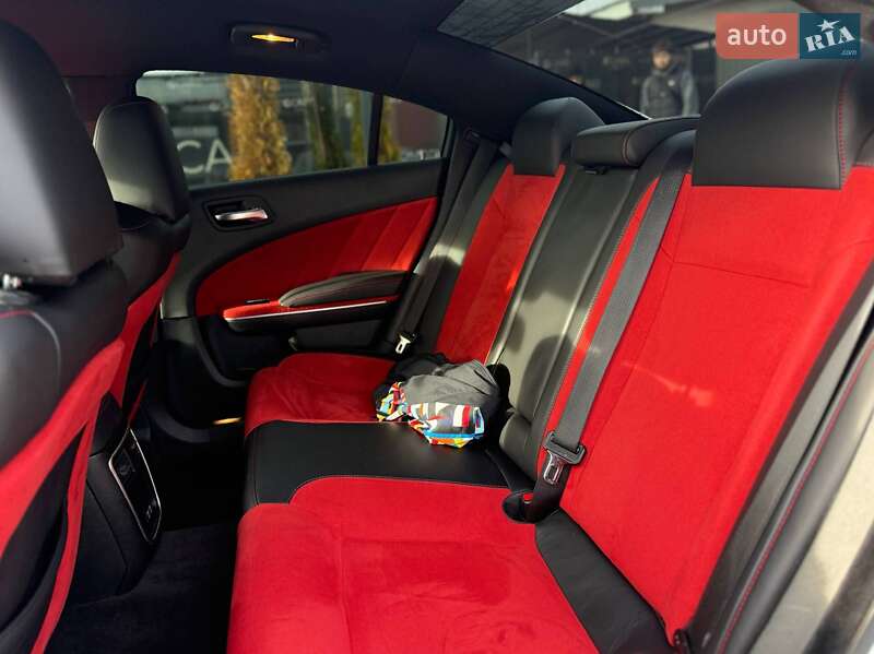 Седан Dodge Charger 2018 в Киеве