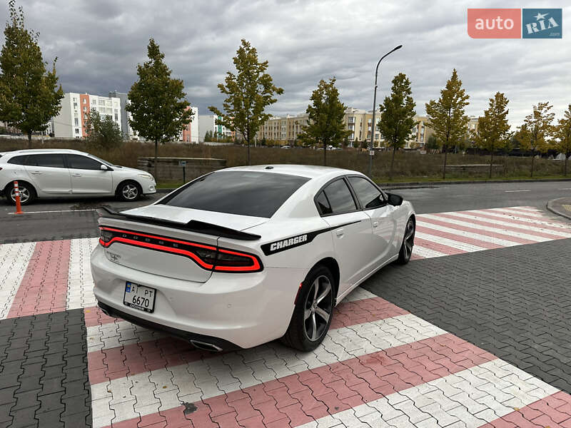 Седан Dodge Charger 2015 в Киеве