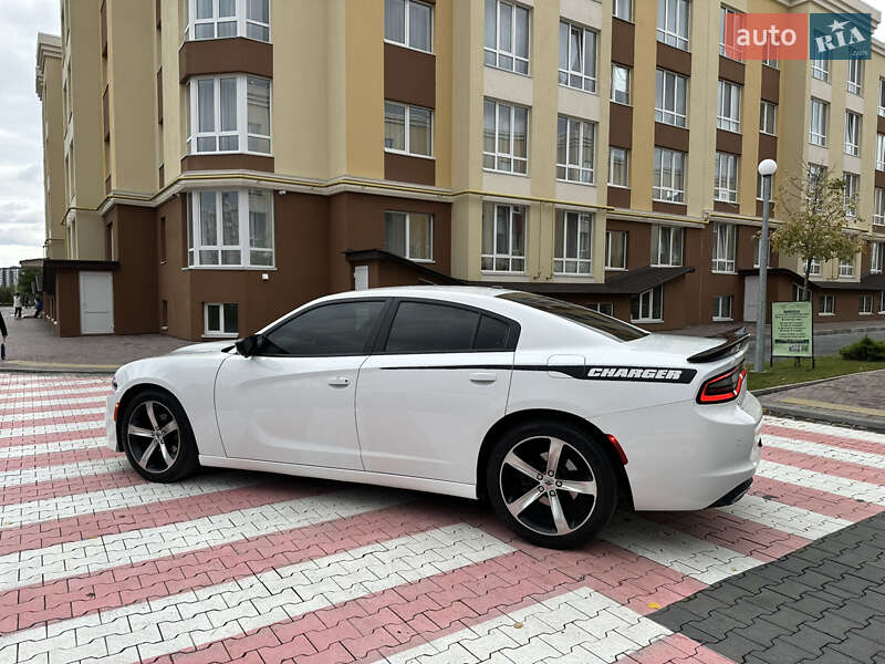 Седан Dodge Charger 2015 в Киеве