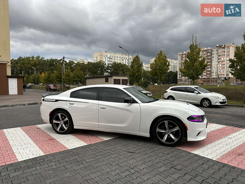 Седан Dodge Charger 2015 в Киеве