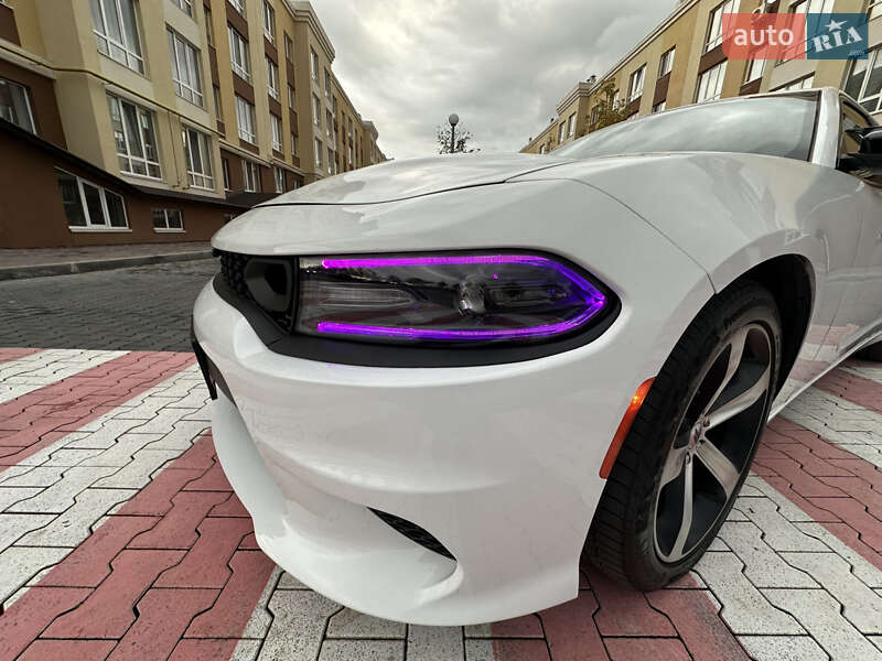 Седан Dodge Charger 2015 в Киеве