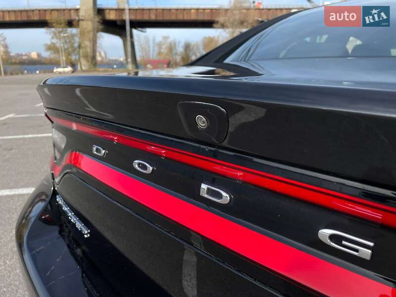 Седан Dodge Charger 2016 в Киеве фото 16 Седан Dodge Charger 2016 в Киеве