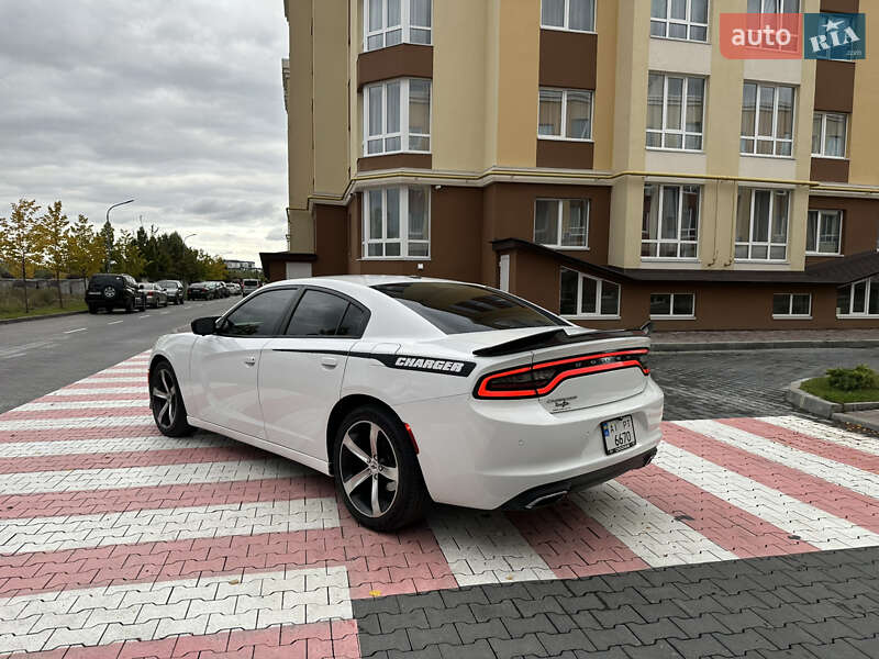 Седан Dodge Charger 2015 в Києві фото 4 Седан Dodge Charger 2015 в Києві