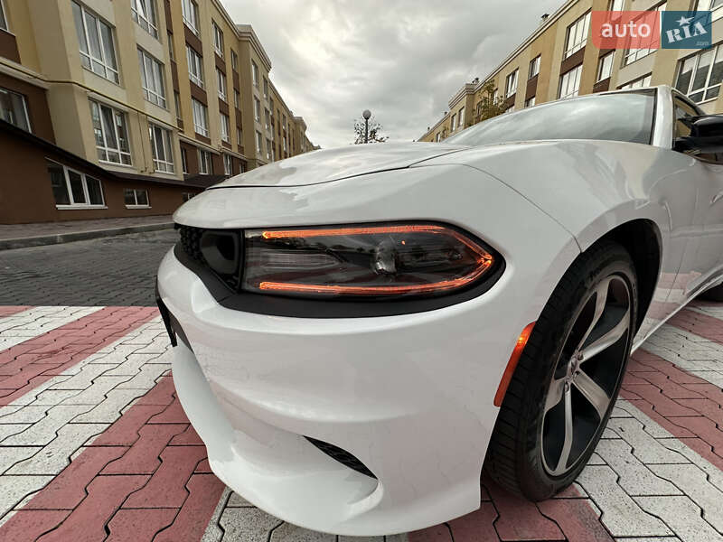 Седан Dodge Charger 2015 в Києві фото 56 Седан Dodge Charger 2015 в Києві