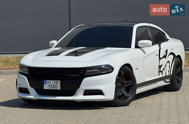 Седан Dodge Charger 2016 в Калуші