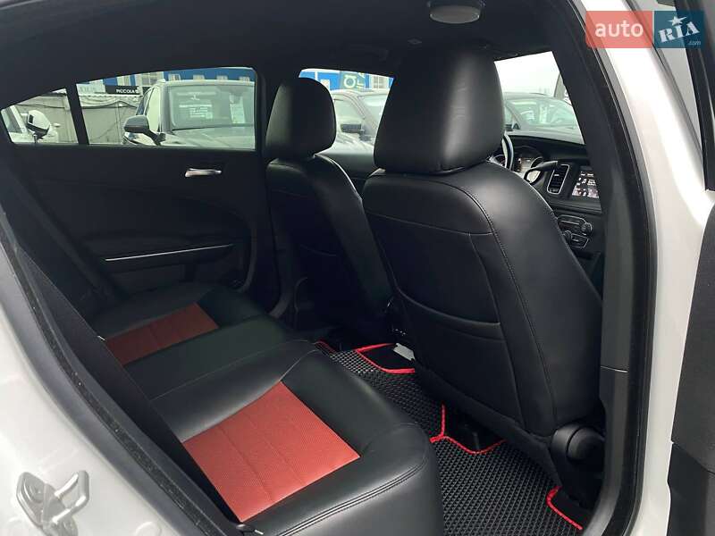 Седан Dodge Charger 2019 в Киеве