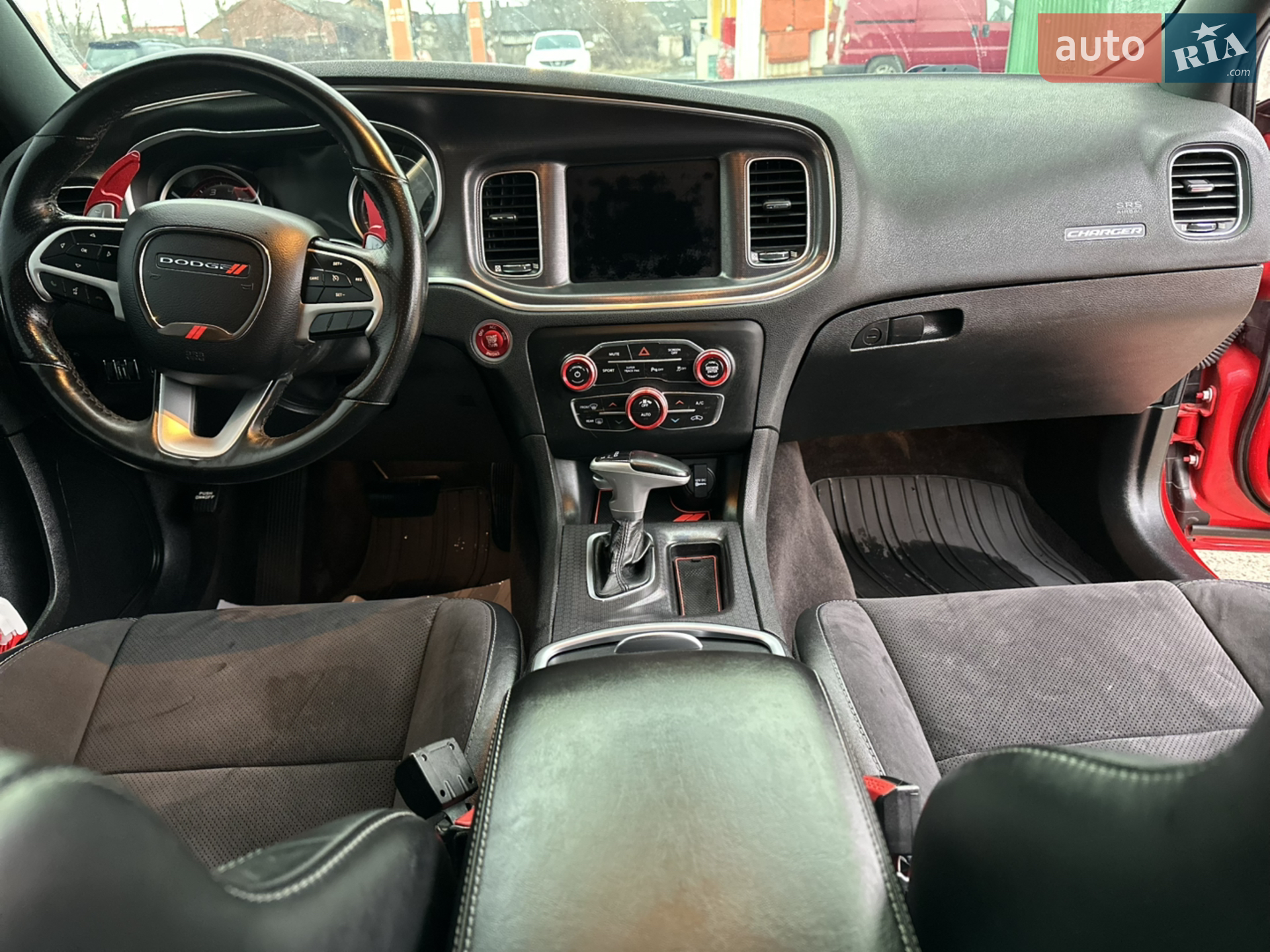 2018 Dodge Charger - мініатюра 21