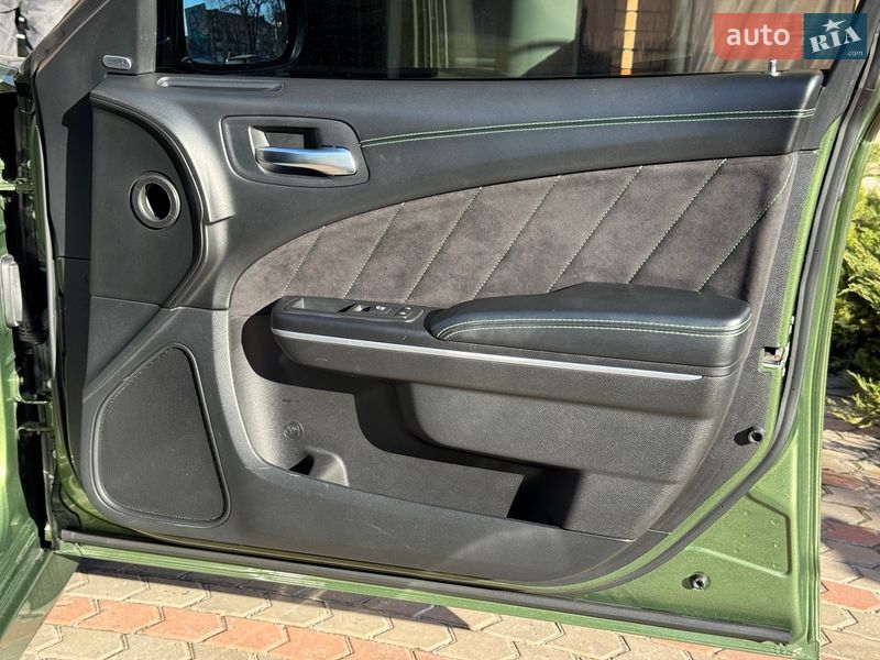 Седан Dodge Charger 2019 в Киеве