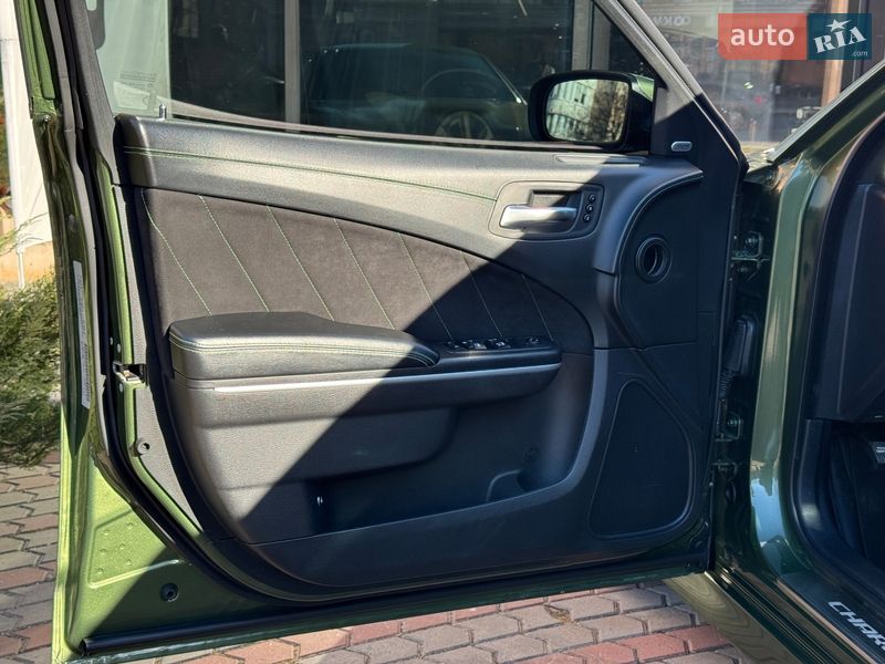 Седан Dodge Charger 2019 в Киеве