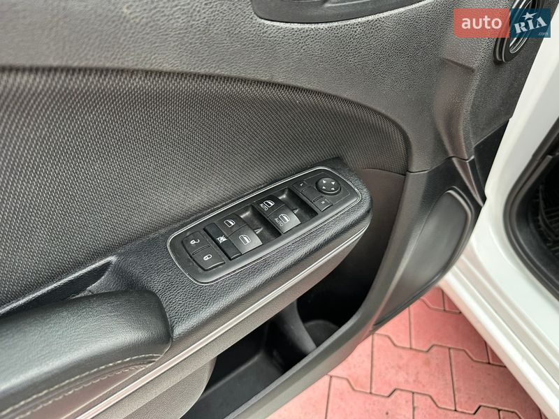 Седан Dodge Charger 2015 в Києві