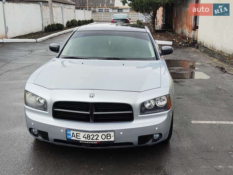 Седан Dodge Charger 2006 в Першотравенске