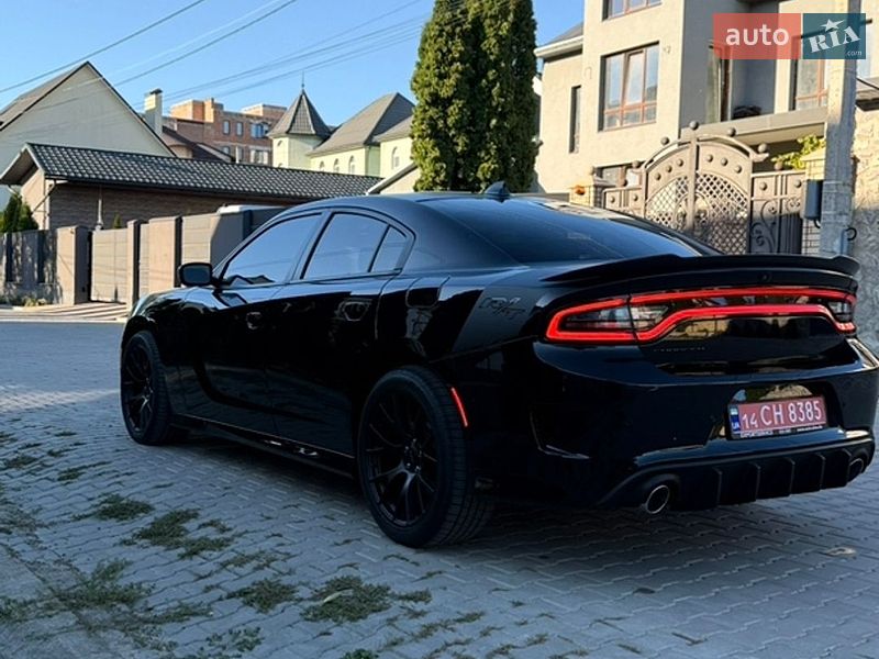 Седан Dodge Charger 2021 в Черновцах