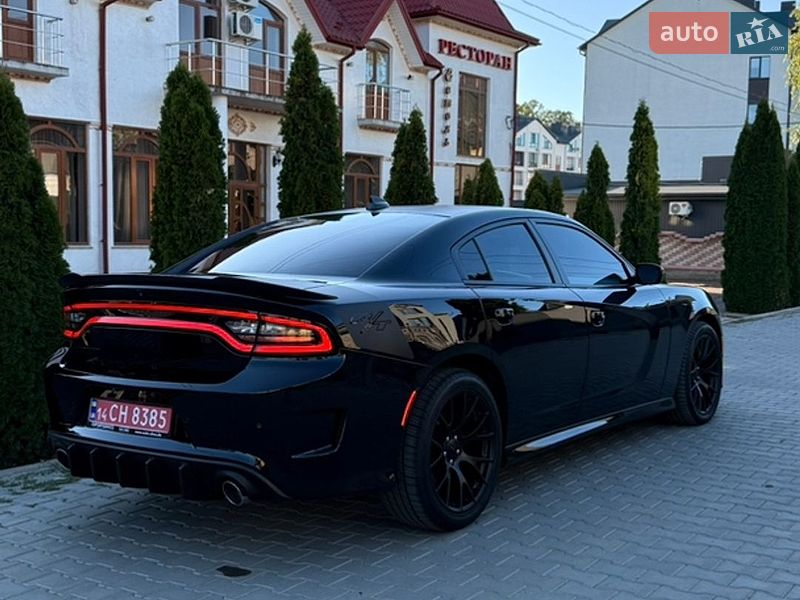 Седан Dodge Charger 2021 в Черновцах