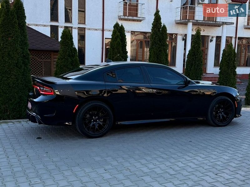 Седан Dodge Charger 2021 в Черновцах