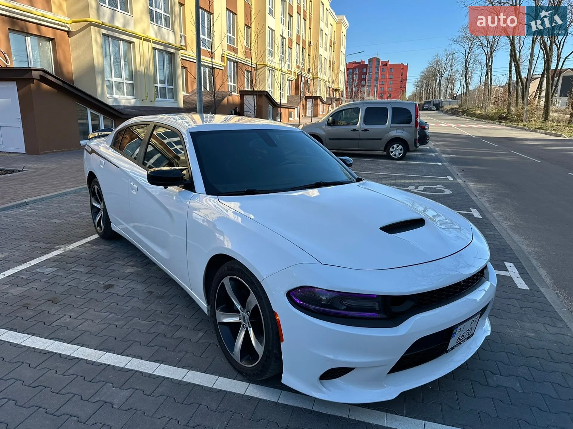 2015 Dodge Charger - мініатюра 12