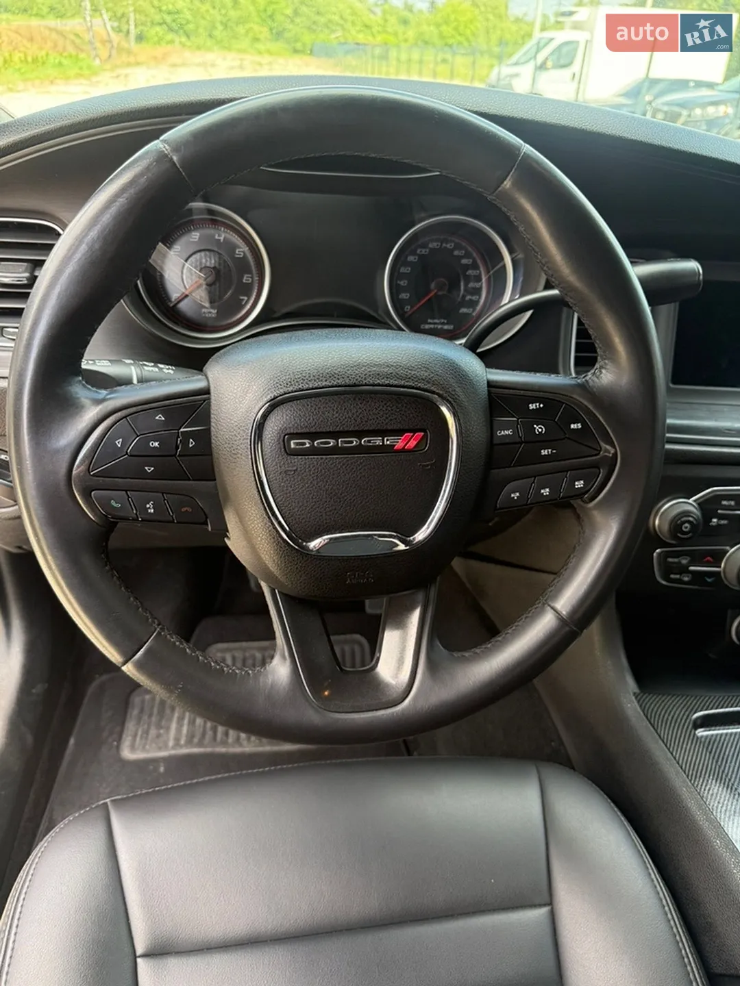 2017 Dodge Charger - мініатюра 18