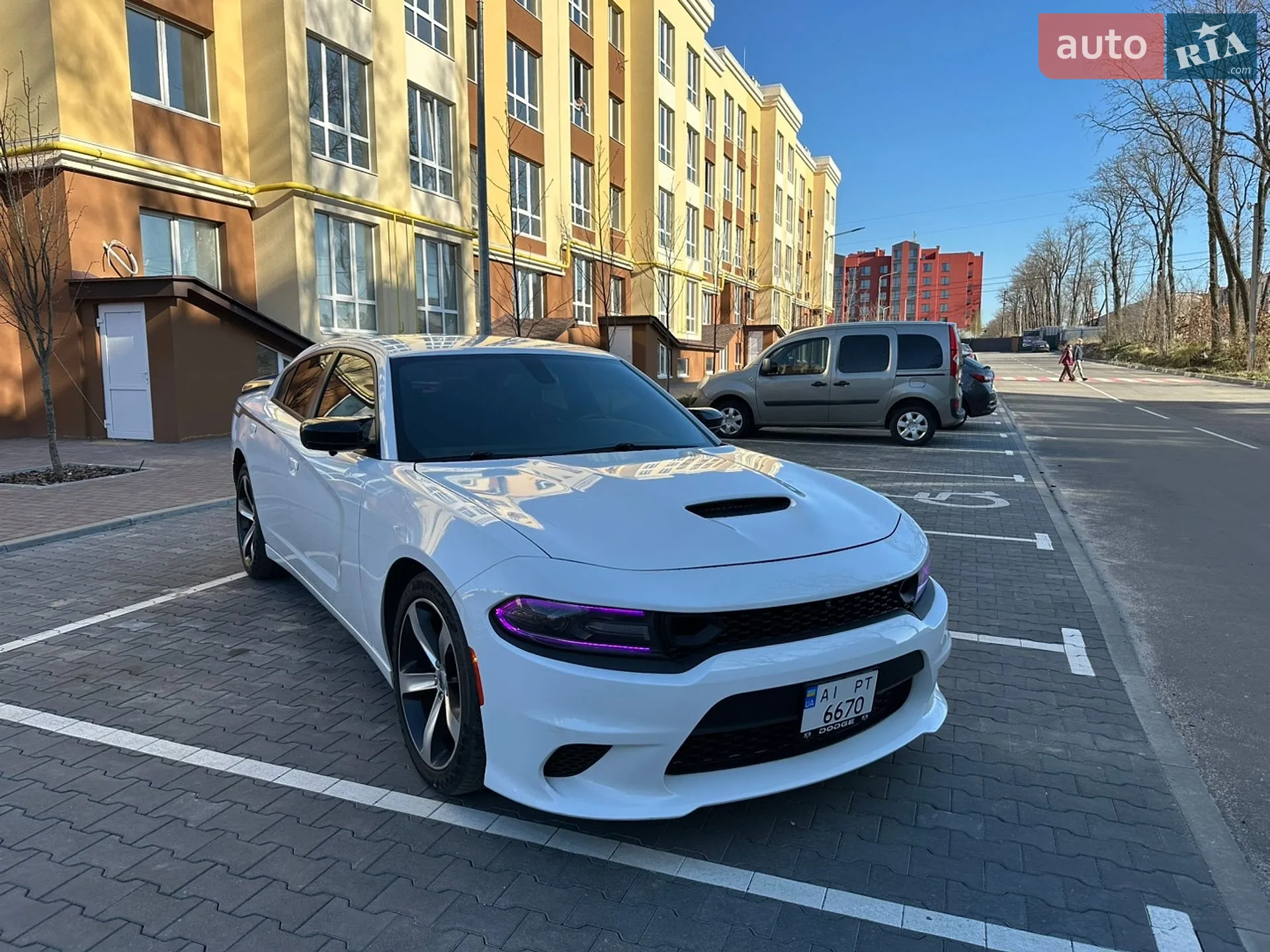 2015 Dodge Charger - мініатюра 14