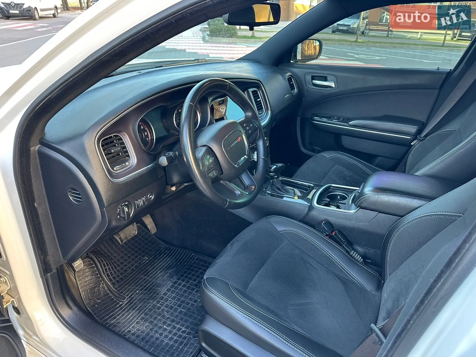 2015 Dodge Charger - мініатюра 23