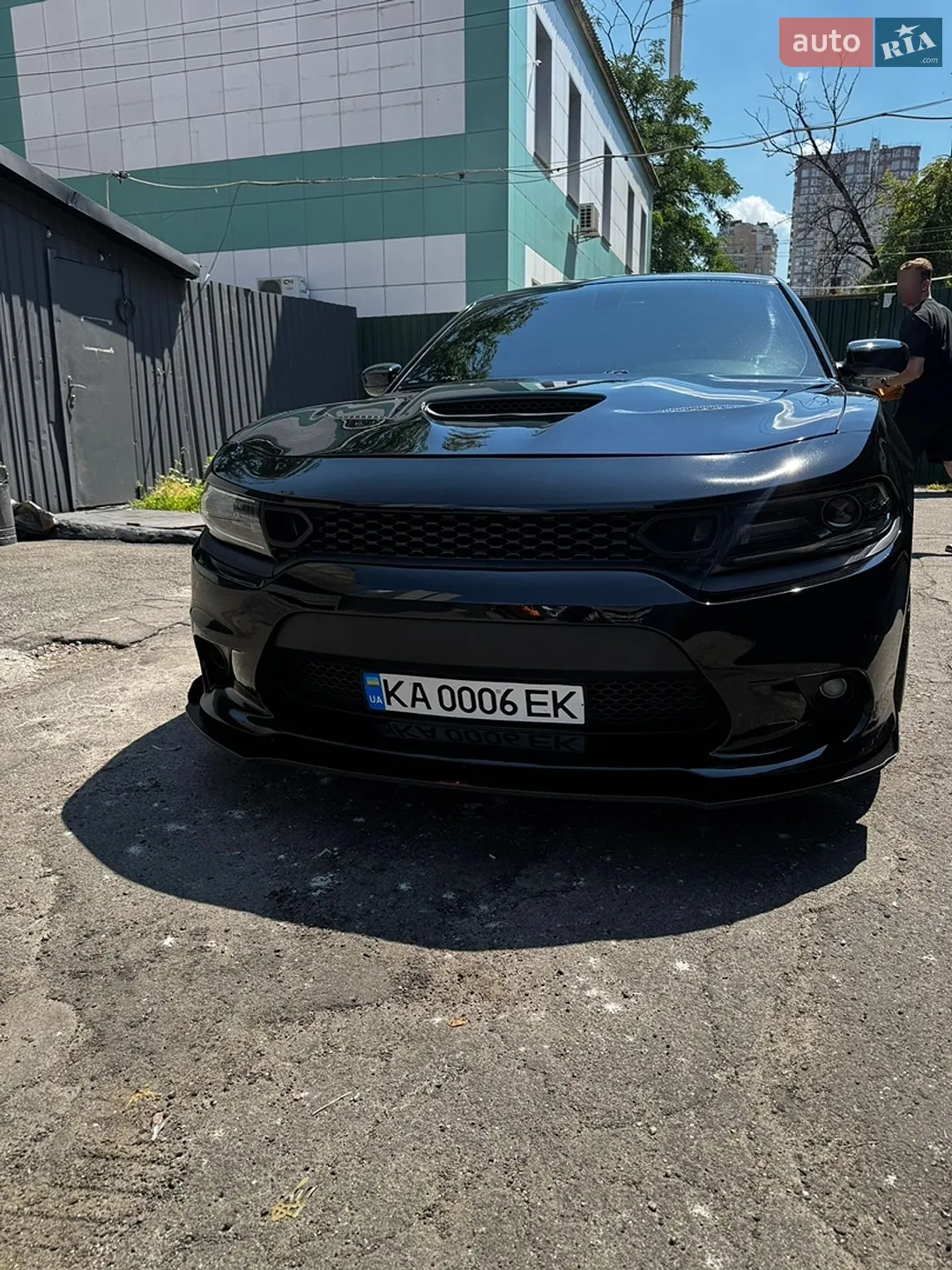 2017 Dodge Charger - мініатюра 2