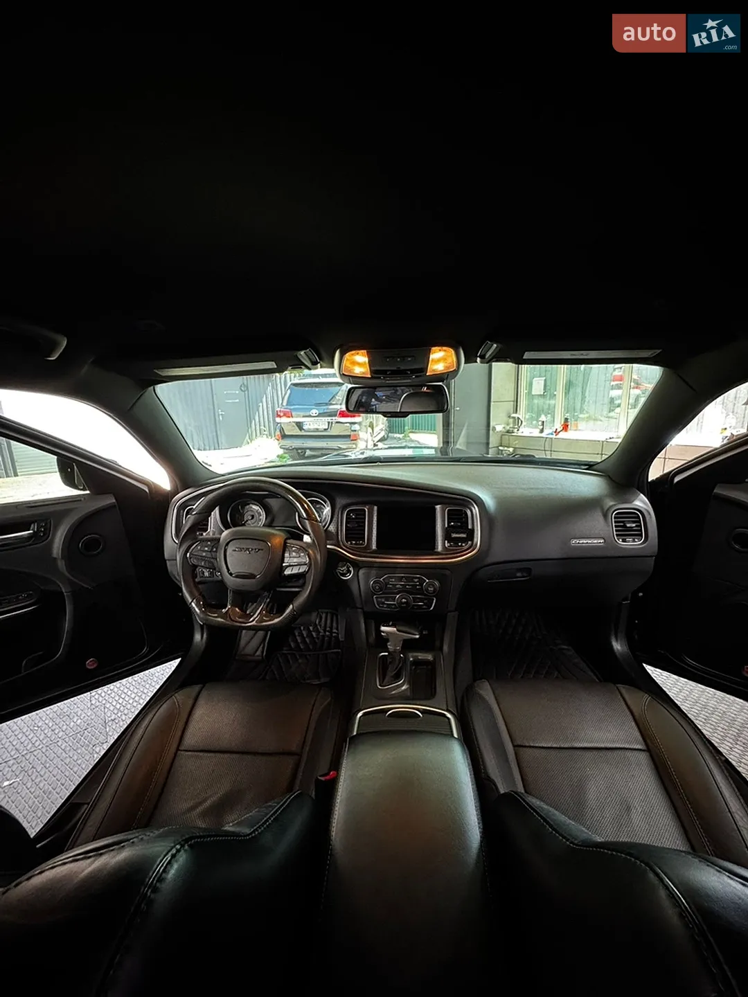 2017 Dodge Charger - мініатюра 23