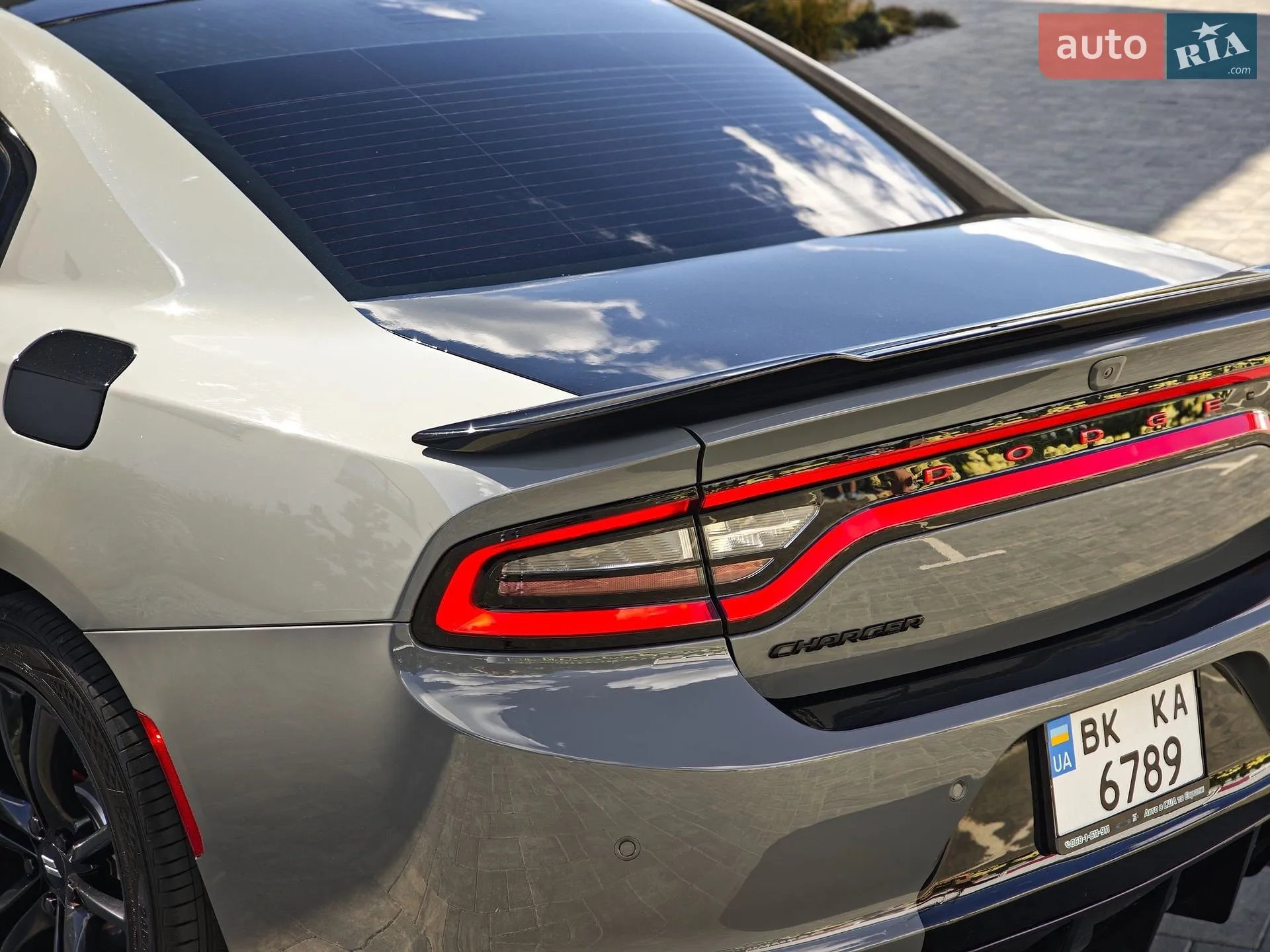 2017 Dodge Charger - мініатюра 18