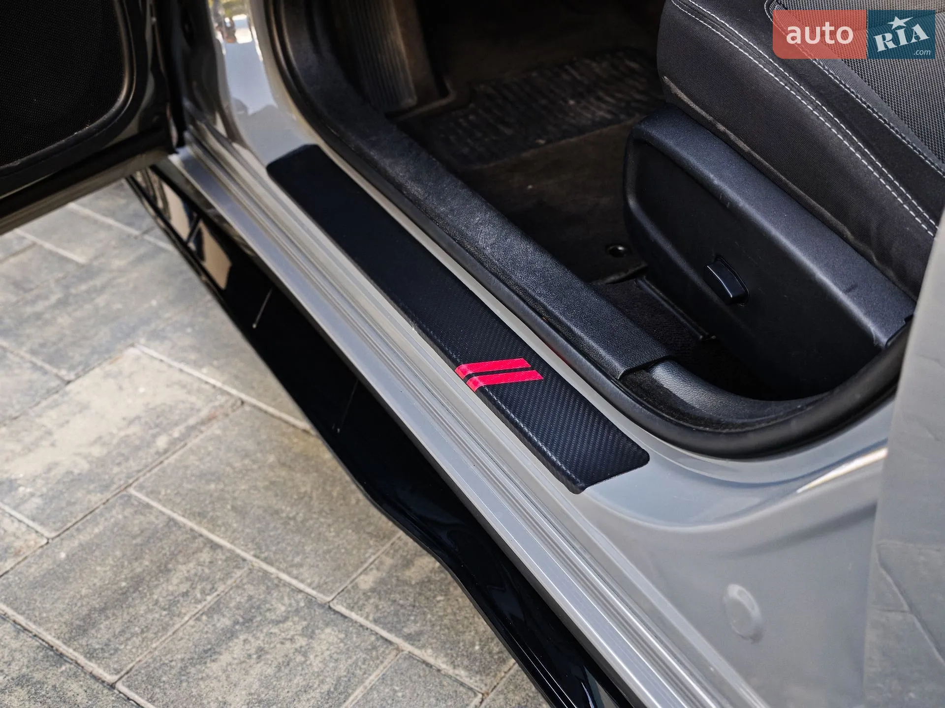 2017 Dodge Charger - мініатюра 26