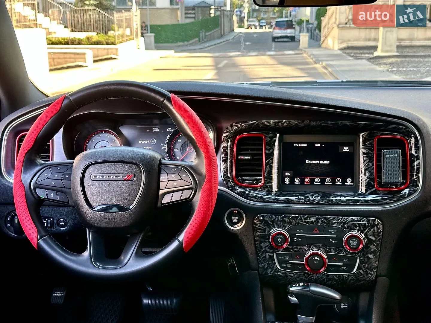 2018 Dodge Charger - мініатюра 32