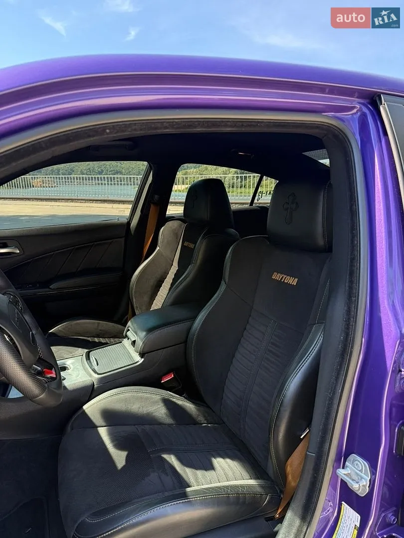 2018 Dodge Charger - мініатюра 26