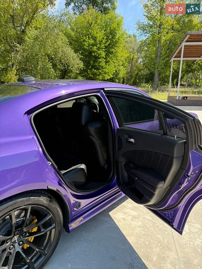 2018 Dodge Charger - мініатюра 27