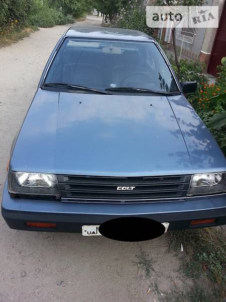 Седан Dodge Colt 1987 в Одессе