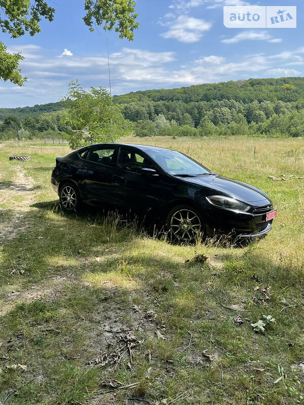 Седан Dodge Dart 2014 в Мостиске