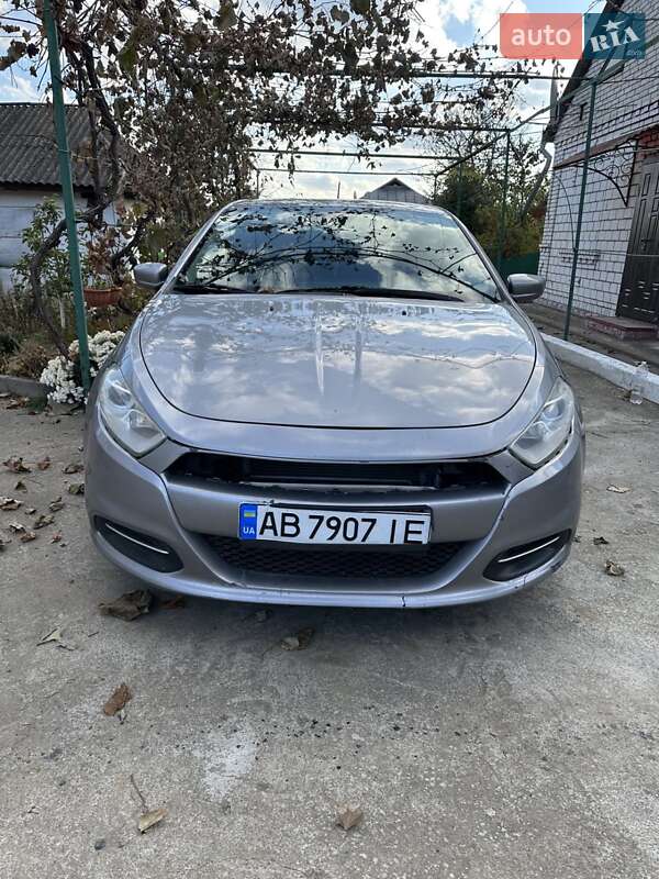 Седан Dodge Dart 2015 в Чечельнику