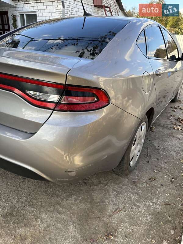 Седан Dodge Dart 2015 в Чечельнику