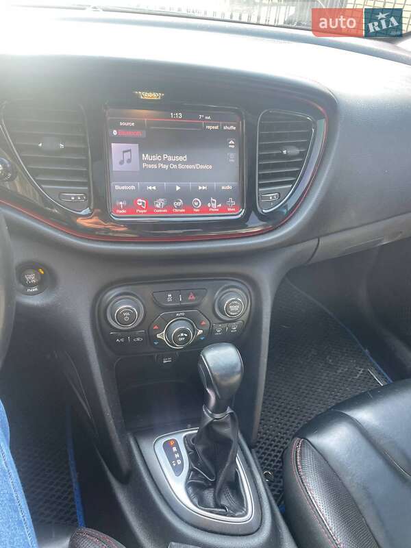 Седан Dodge Dart 2015 в Херсоне