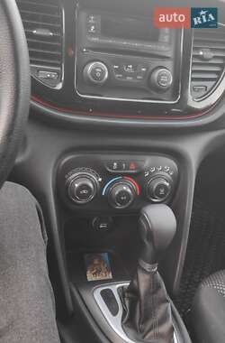 Седан Dodge Dart 2015 в 