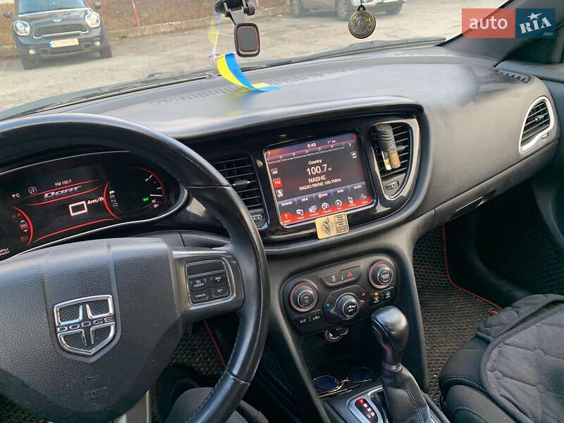 Седан Dodge Dart 2013 в Рівному