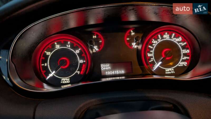 Седан Dodge Dart 2012 в Ужгороде