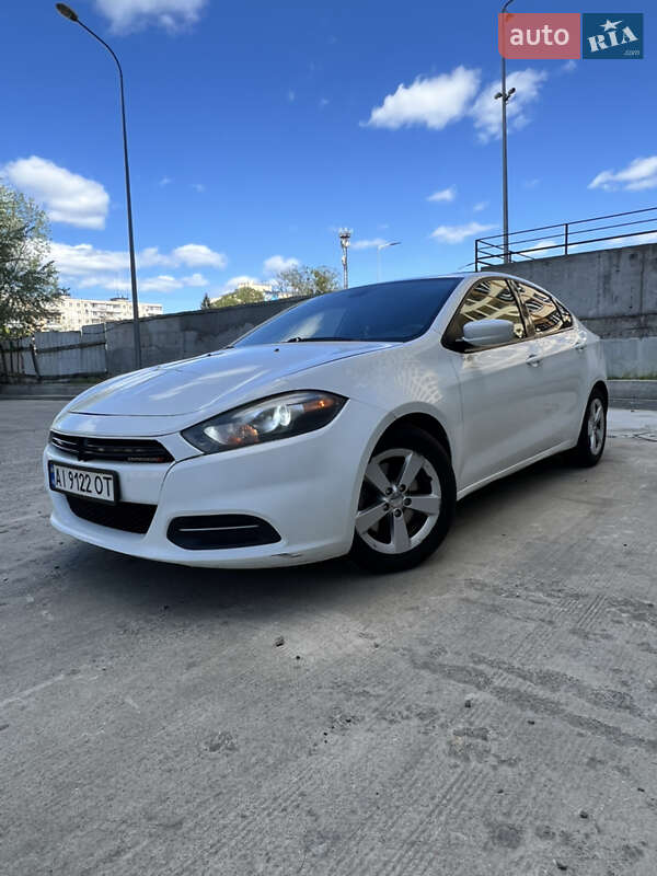 Седан Dodge Dart 2016 в Вишневом фото Седан Dodge Dart 2016 в Вишневом