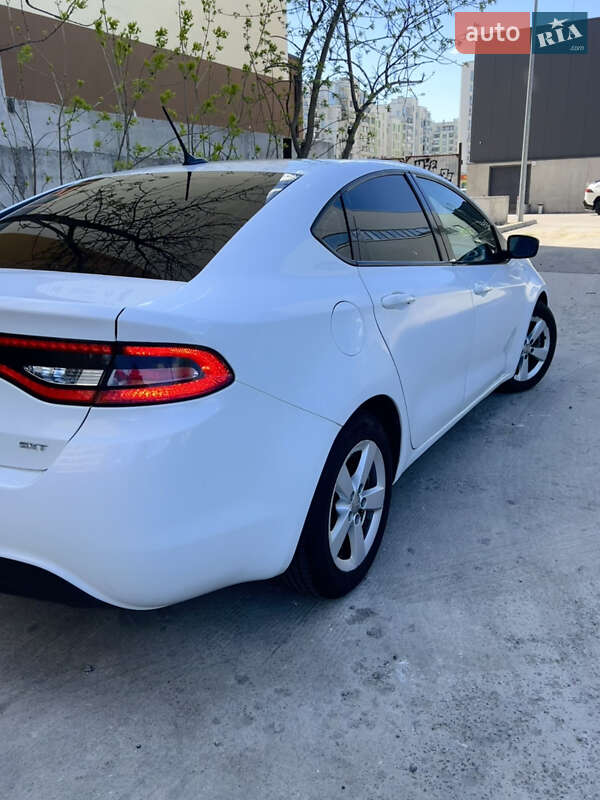 Седан Dodge Dart 2016 в Вишневом фото 21 Седан Dodge Dart 2016 в Вишневом