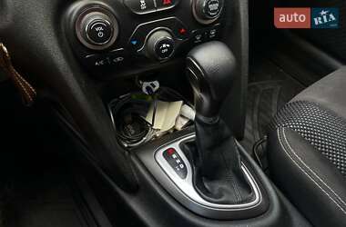 Седан Dodge Dart 2015 в 