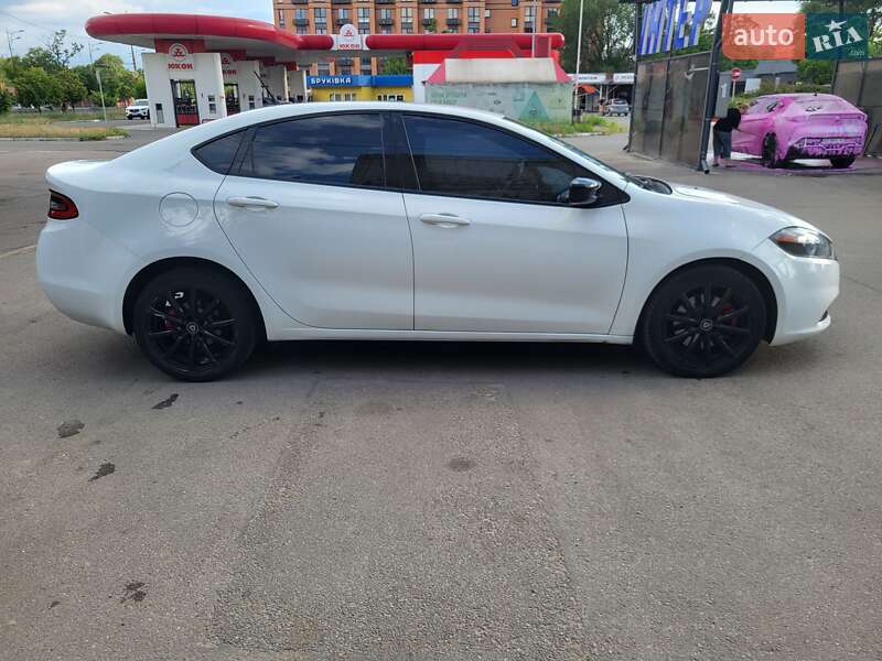 Седан Dodge Dart 2014 в Днепре