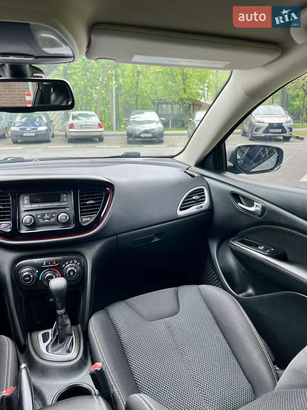 Седан Dodge Dart 2015 в Харкові