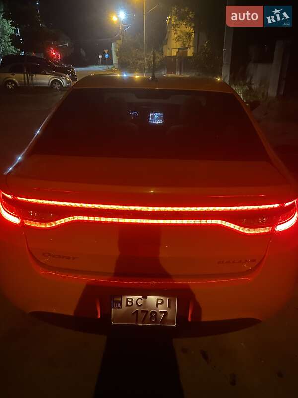 Седан Dodge Dart 2016 в Львове