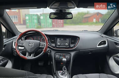 Седан Dodge Dart 2015 в 