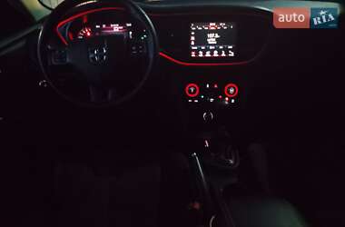 Седан Dodge Dart 2014 в 