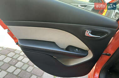 Седан Dodge Dart 2014 в 