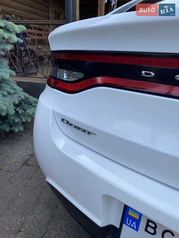 Седан Dodge Dart 2015 в Львові